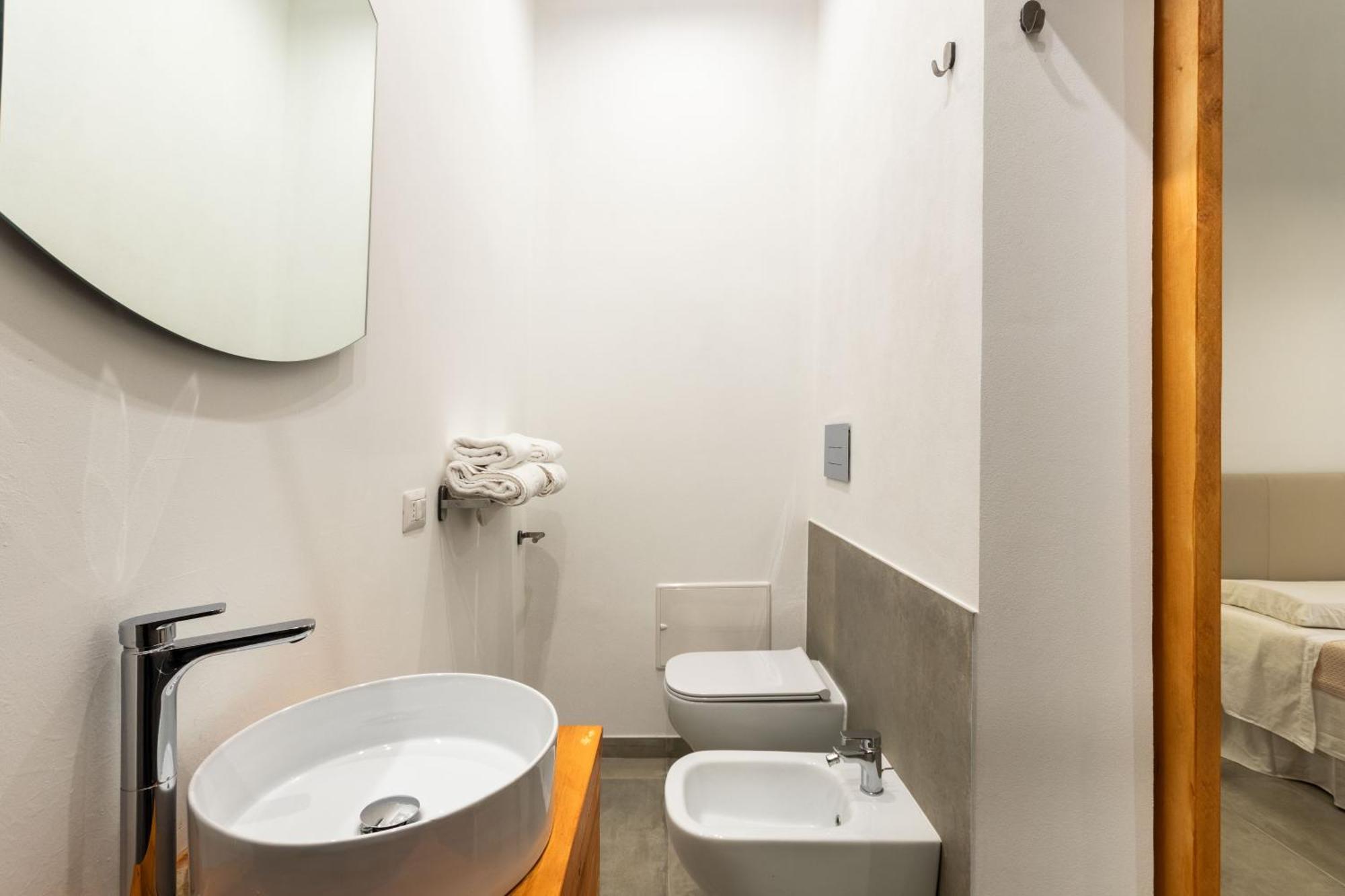 אבולה Il Moro Rooms מראה חיצוני תמונה